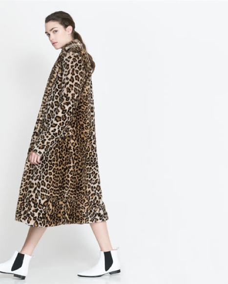 Abrigo pelo leopardo Zara 79,95 €