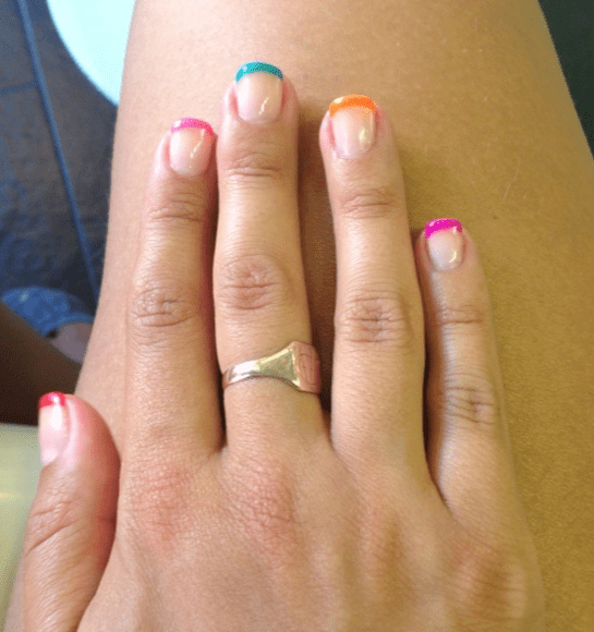 Manicura semipermanente recién hecha