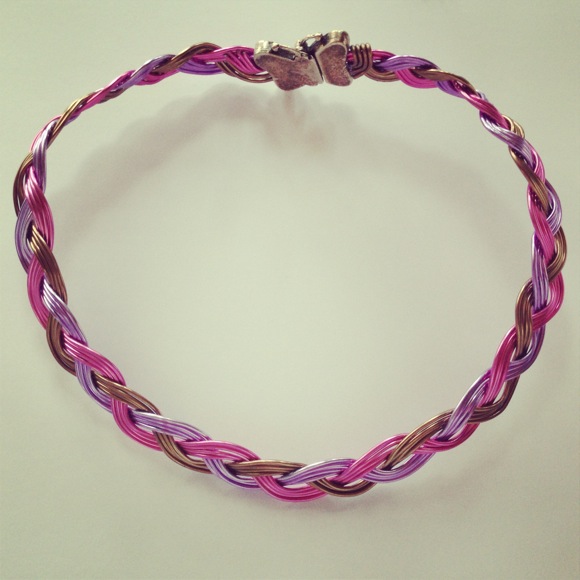 Collar de alambre diy