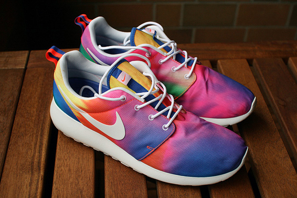 zapatillas-nike-running-roshe-ru-tie-dye