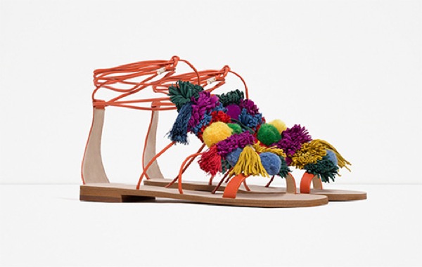 zara sandalias pompones