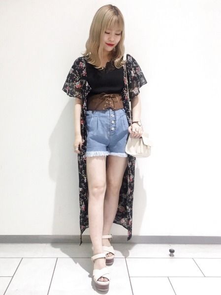 llevar bata flores estilismo