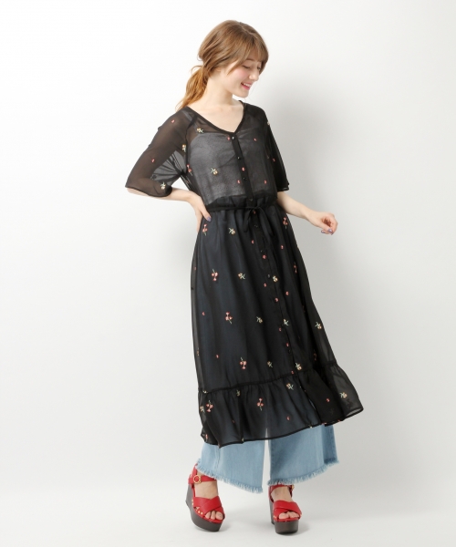 llevar bata flores estilismo