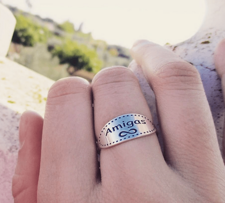 anillo amigas